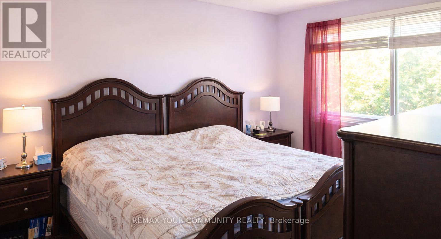 2634 Canberra Road, Mississauga, Ontario  L5N 1V3 - Photo 4 - W12736330