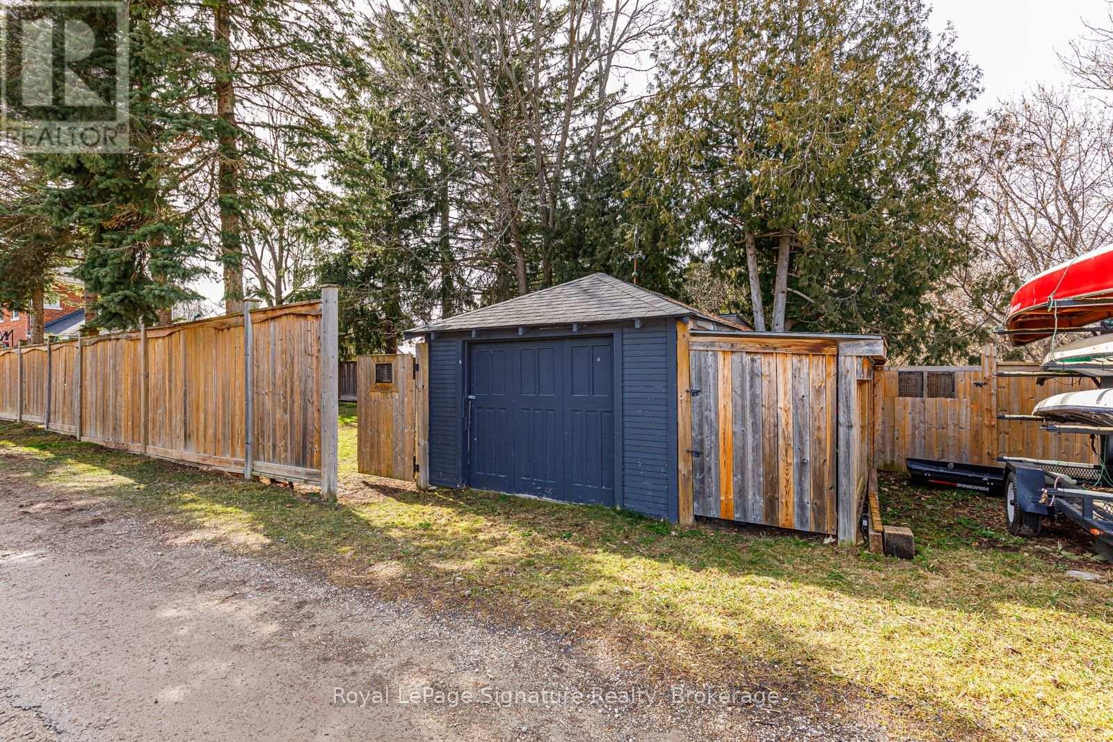 155 Clark Street, Blue Mountains, Ontario  N0H 1J0 - Photo 29 - X12736660