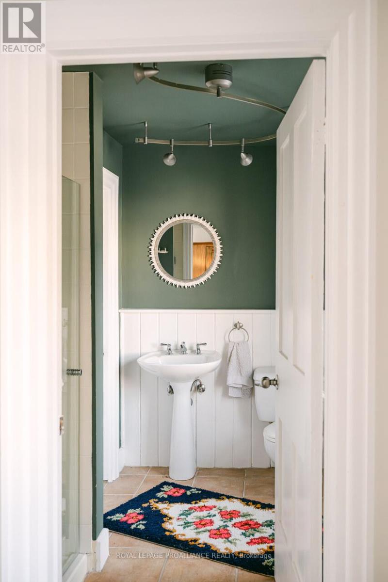 374 Bloomfield Main Street, Prince Edward County, Ontario  K0K 1G0 - Photo 18 - X12736678