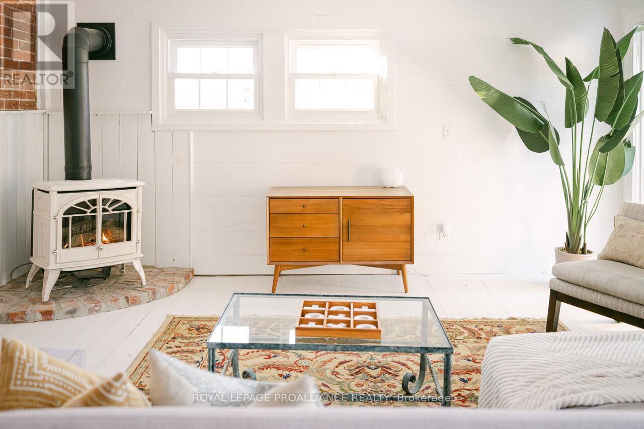 374 Bloomfield Main Street, Prince Edward County, Ontario  K0K 1G0 - Photo 20 - X12736678