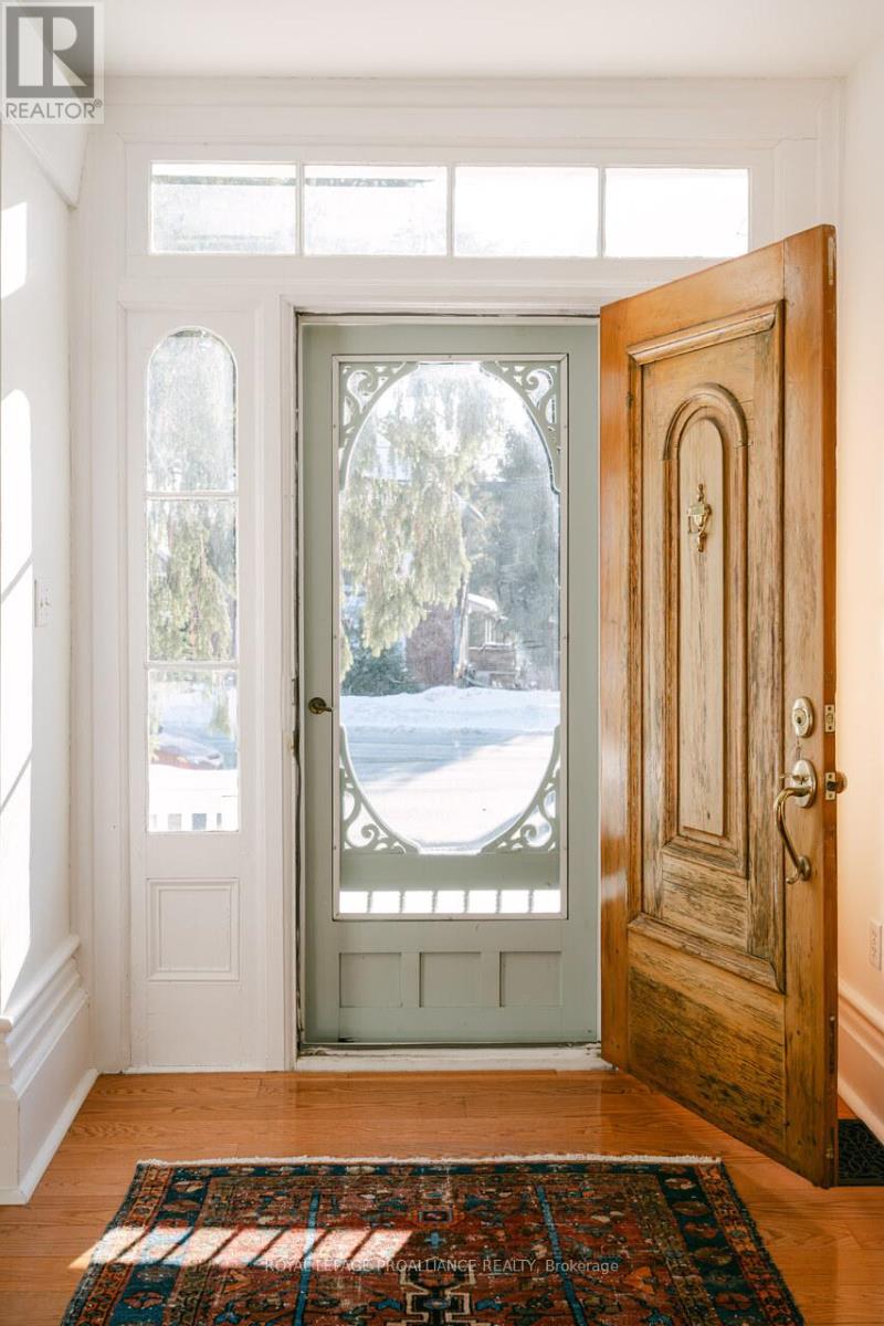 374 Bloomfield Main Street, Prince Edward County, Ontario  K0K 1G0 - Photo 5 - X12736678