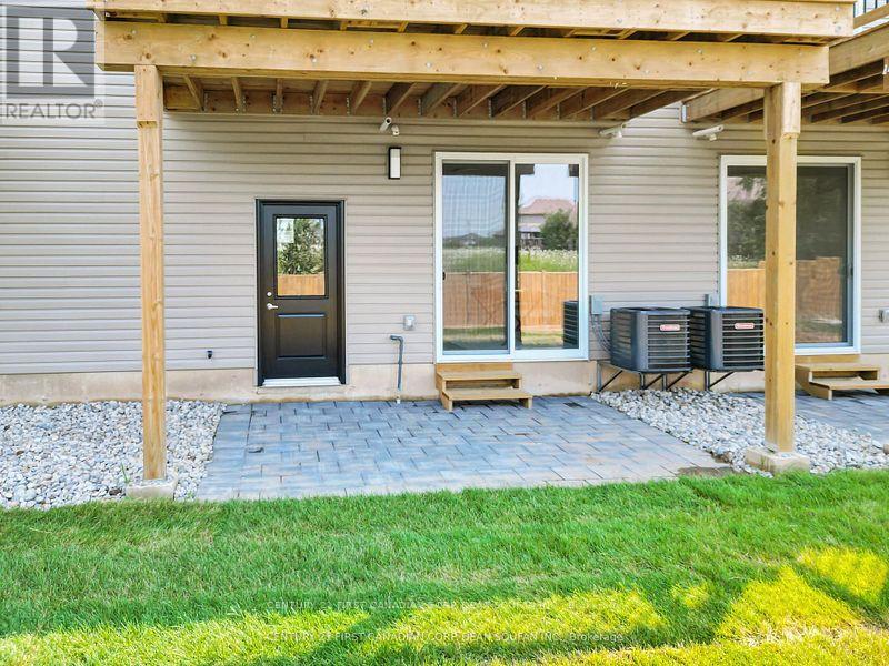 18 - 349 Southdale Road E, London South, Ontario  N6E 1A2 - Photo 31 - X12736758