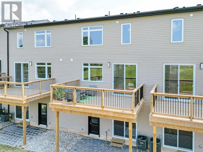 18 - 349 Southdale Road E, London South, Ontario  N6E 1A2 - Photo 33 - X12736758