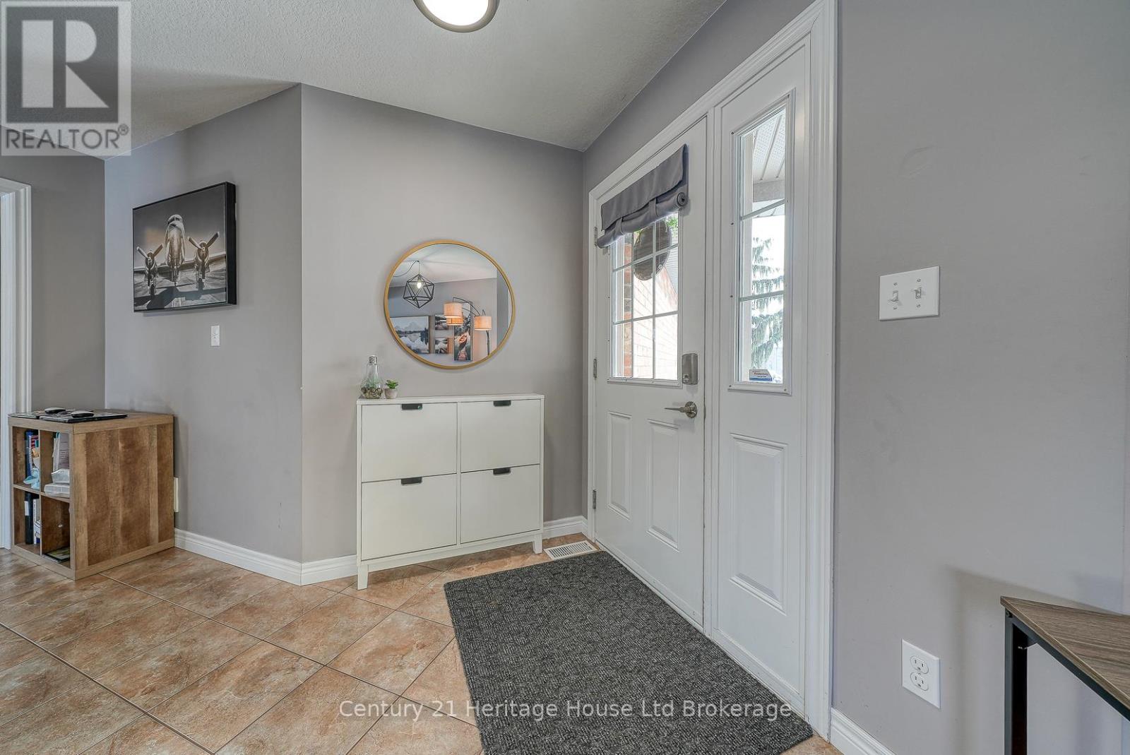 215 Munnoch Boulevard, Woodstock, Ontario  N4T 1V7 - Photo 5 - X12736782