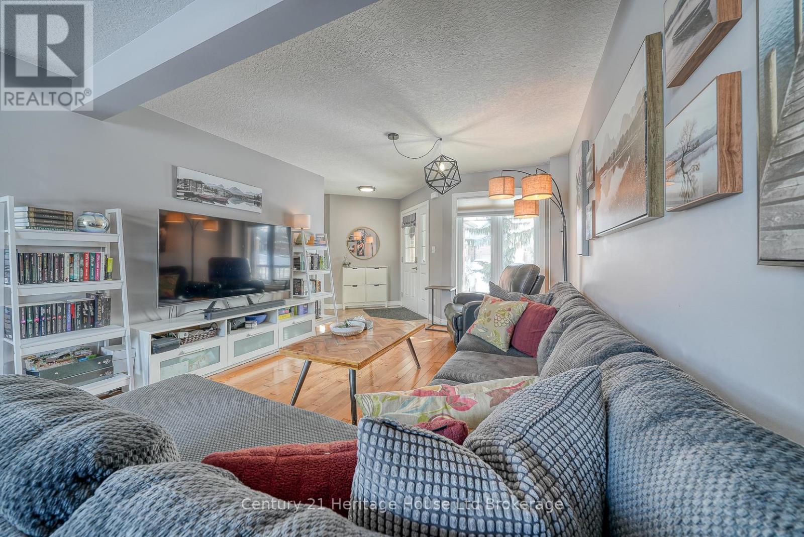 215 Munnoch Boulevard, Woodstock, Ontario  N4T 1V7 - Photo 9 - X12736782