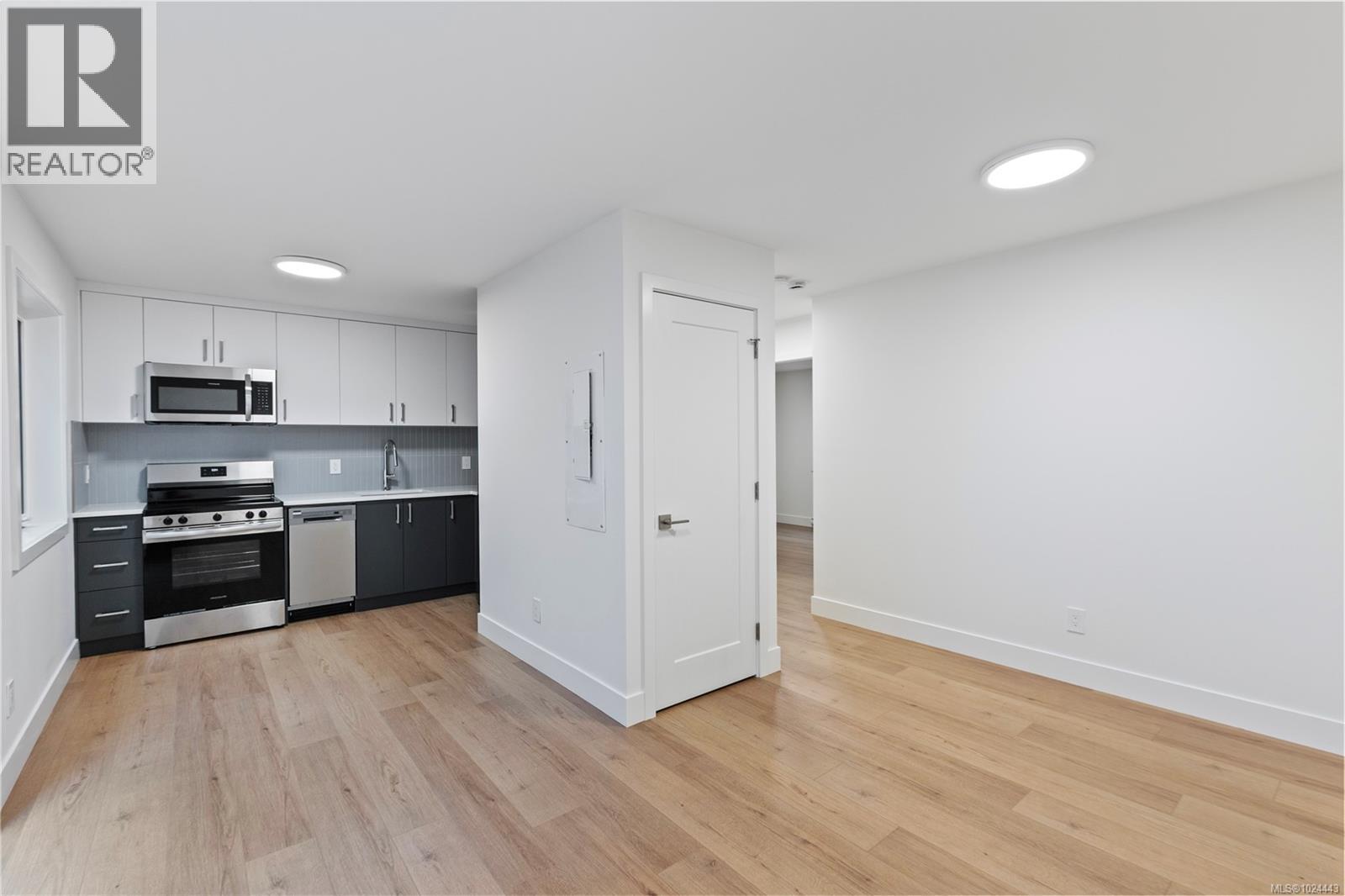 220 Kamloops Ave, Saanich, British Columbia  V8Z 1W5 - Photo 28 - 1024443