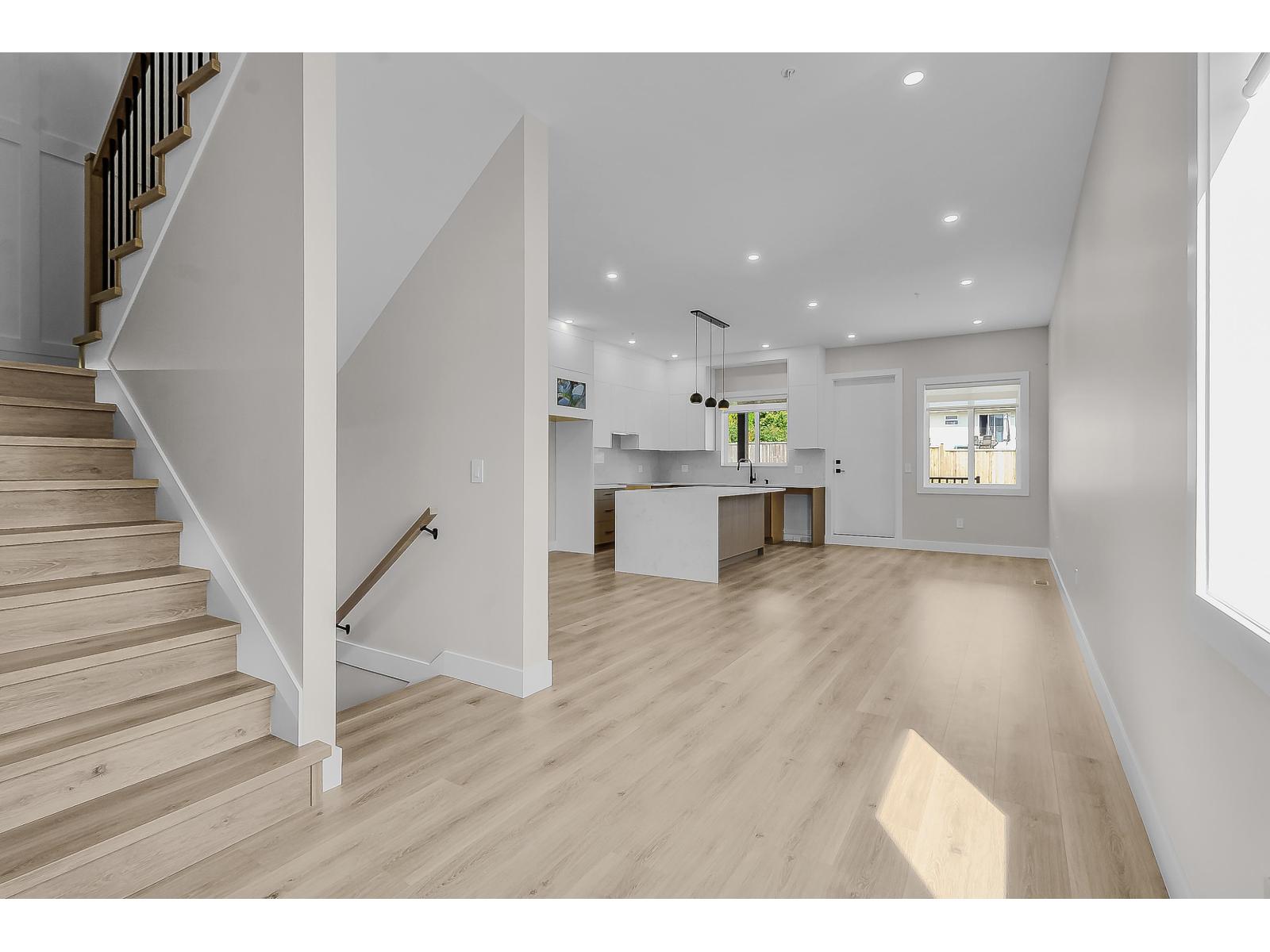 32711 Antelope Avenue, Mission, British Columbia  V2V 7A9 - Photo 8 - R3078784