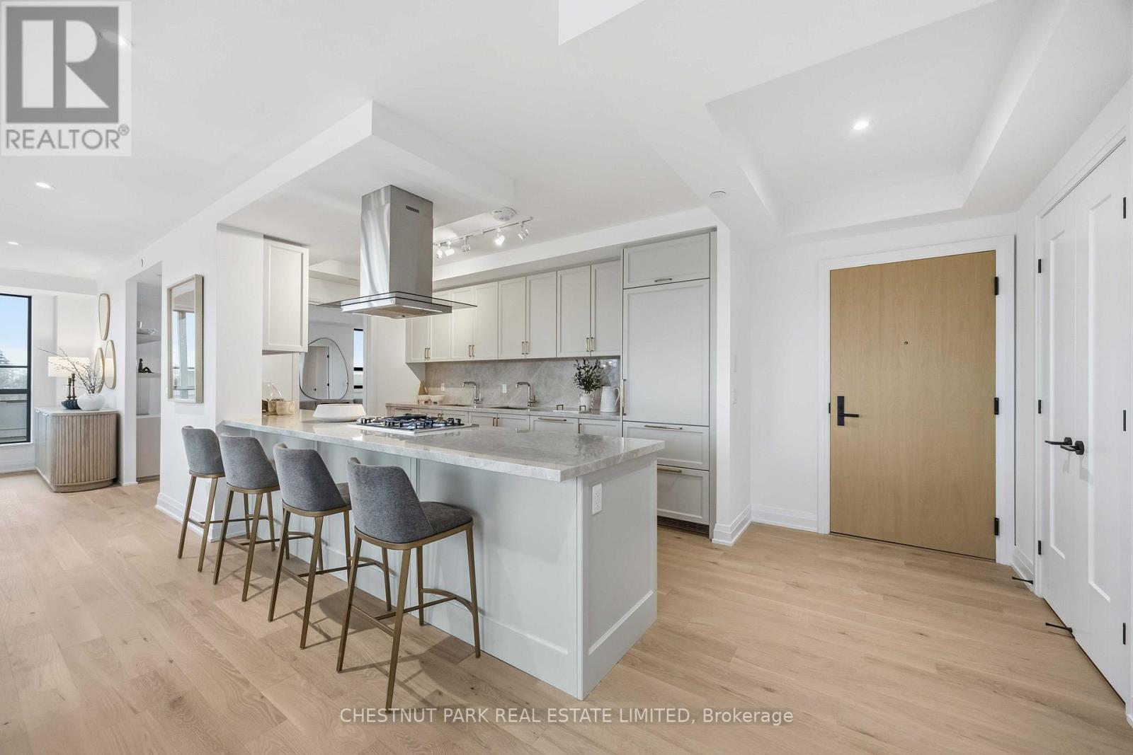 409 - 505 Glencairn Avenue, Toronto, Ontario  M6B 0B2 - Photo 3 - C12736718