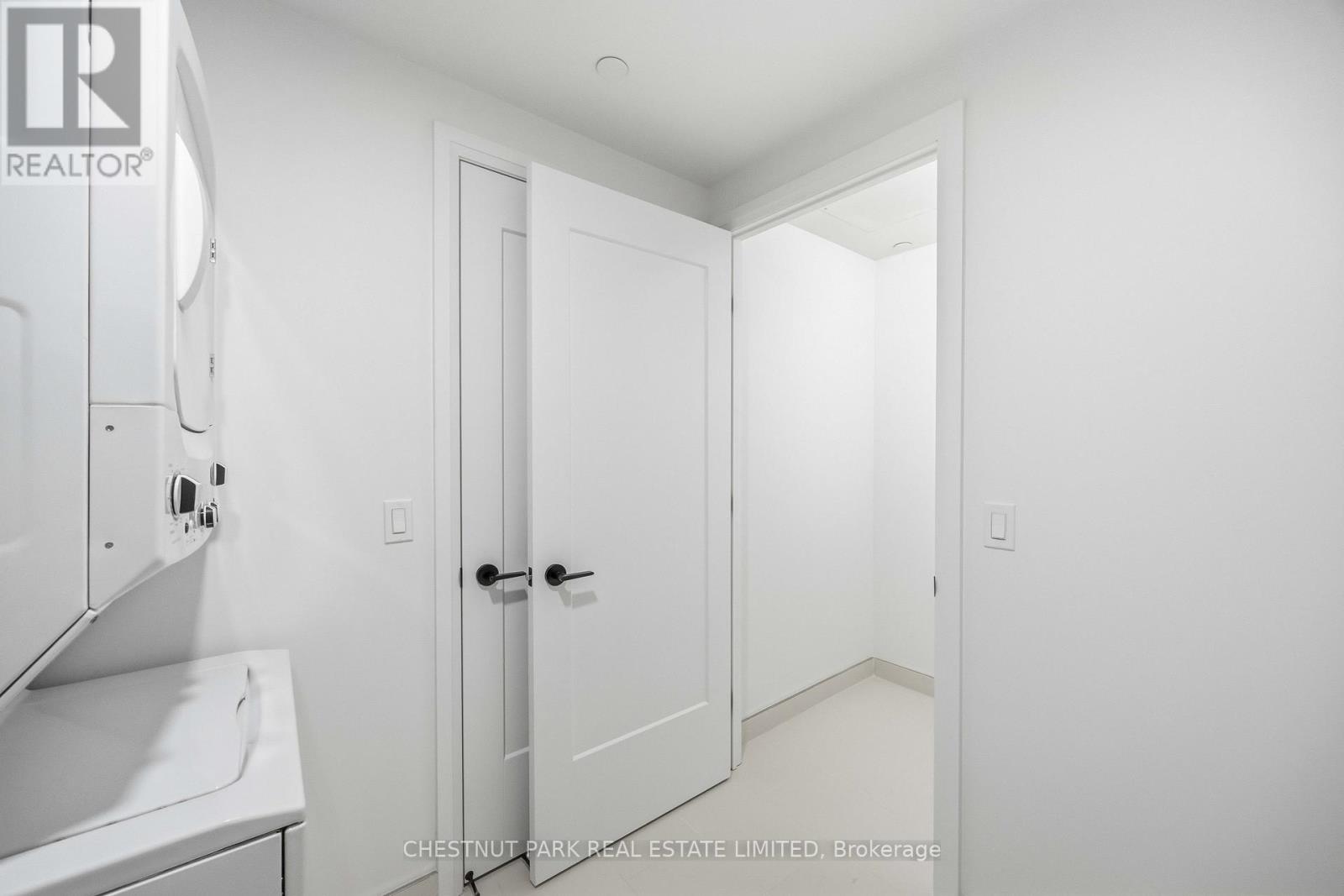 409 - 505 Glencairn Avenue, Toronto, Ontario  M6B 0B2 - Photo 39 - C12736718