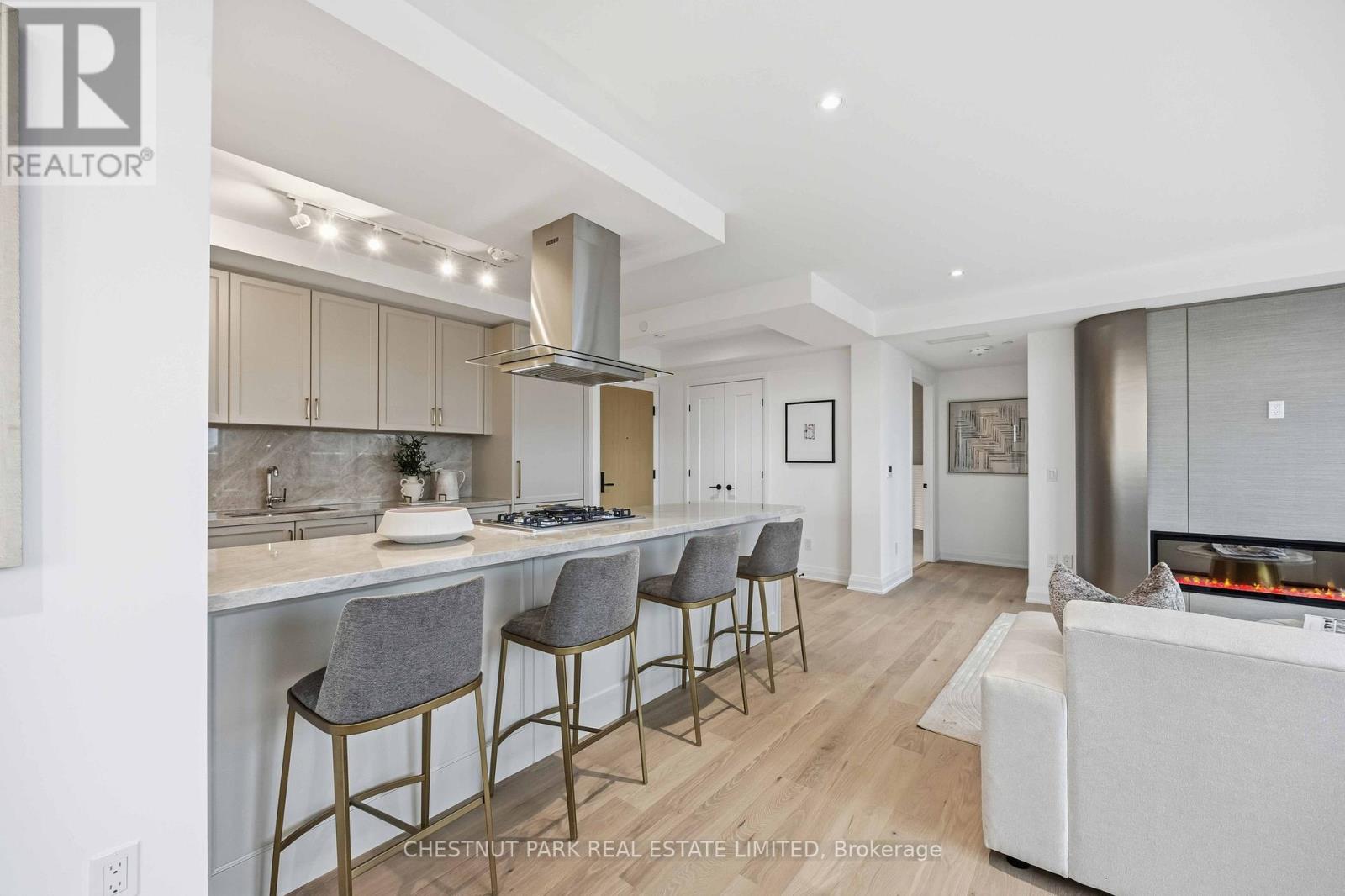 409 - 505 Glencairn Avenue, Toronto, Ontario  M6B 0B2 - Photo 9 - C12736718