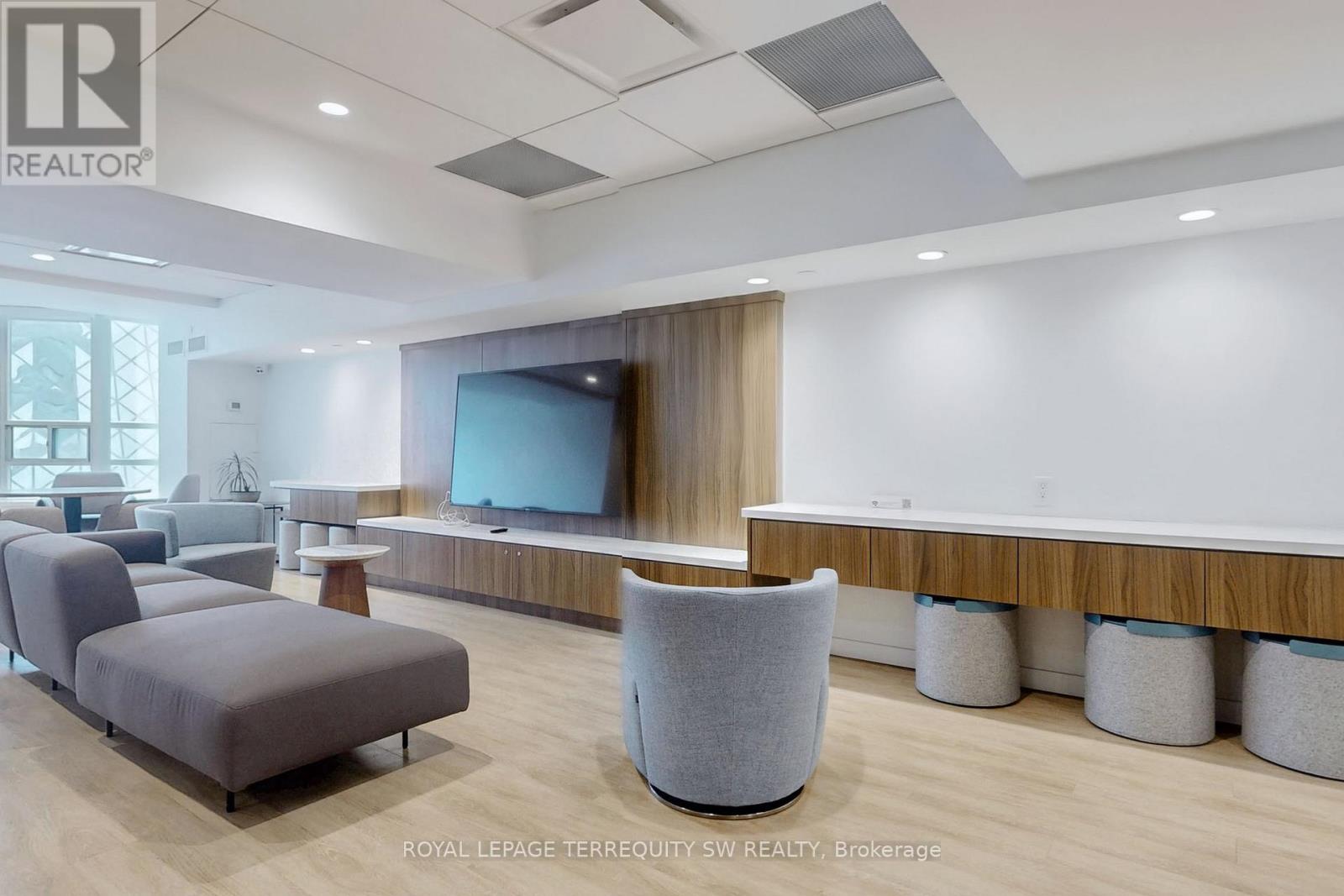 2001 - 71 Simcoe Street, Toronto, Ontario  M5J 2S9 - Photo 21 - C12736820