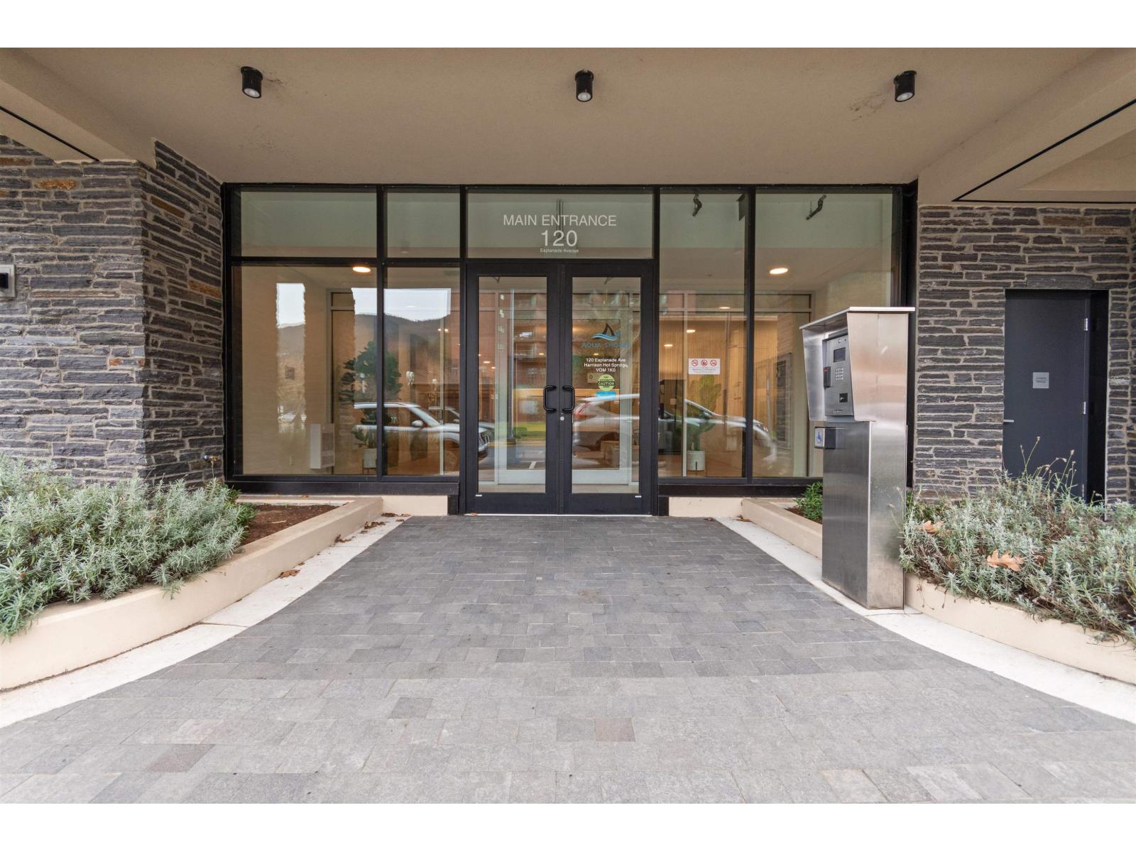 508 120 Esplanade Avenue, Harrison Hot Springs, Harrison Hot Springs, British Columbia  V0M 1K0 - Photo 5 - R3084075