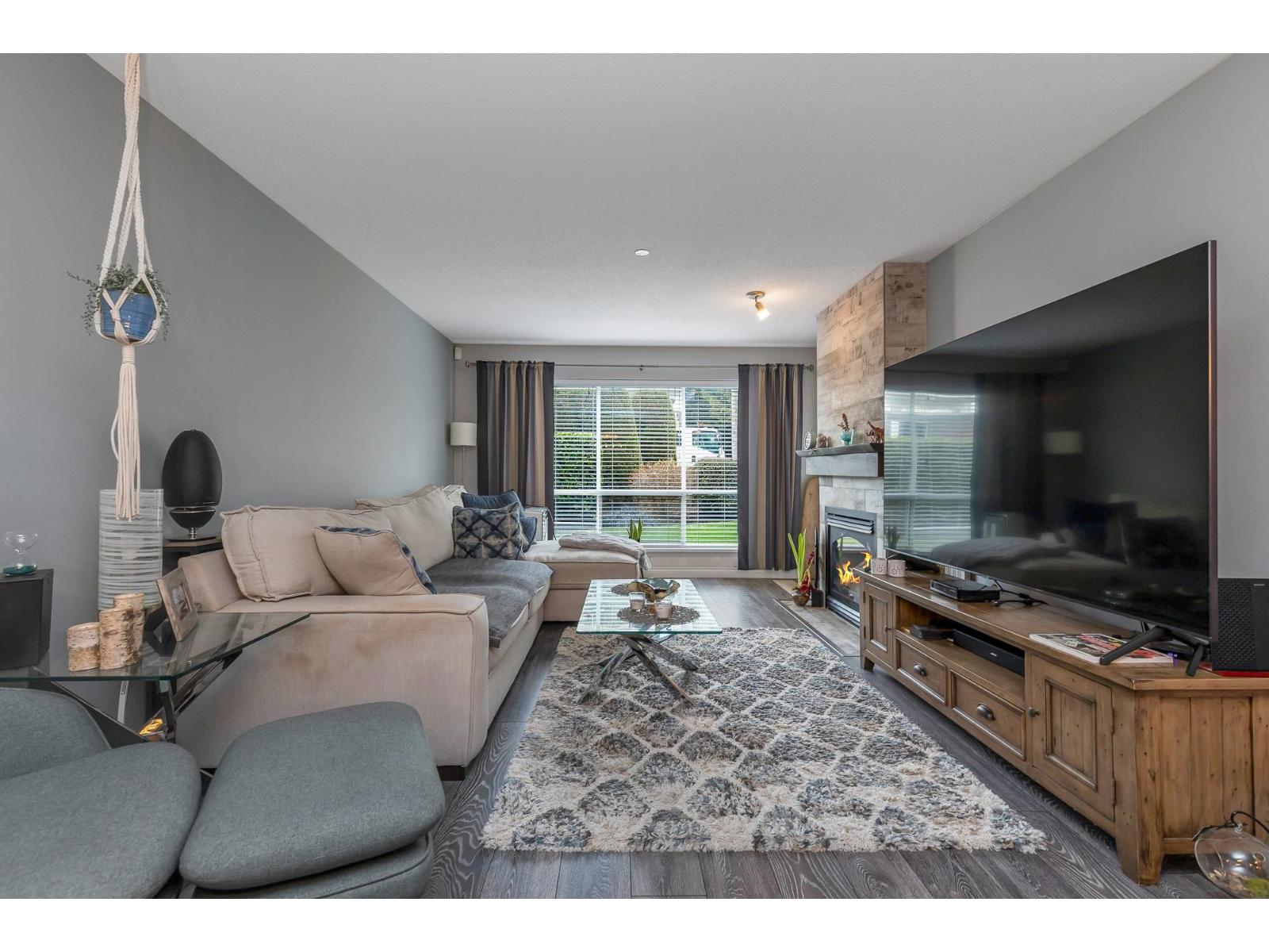 102 33280 E Bourquin Crescent, Abbotsford, British Columbia  V2S 7K2 - Photo 9 - R3082610