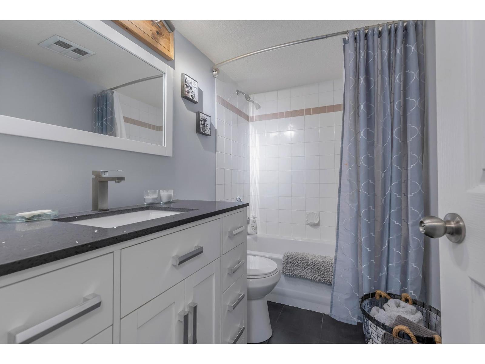 102 33280 E Bourquin Crescent, Abbotsford, British Columbia  V2S 7K2 - Photo 22 - R3082610