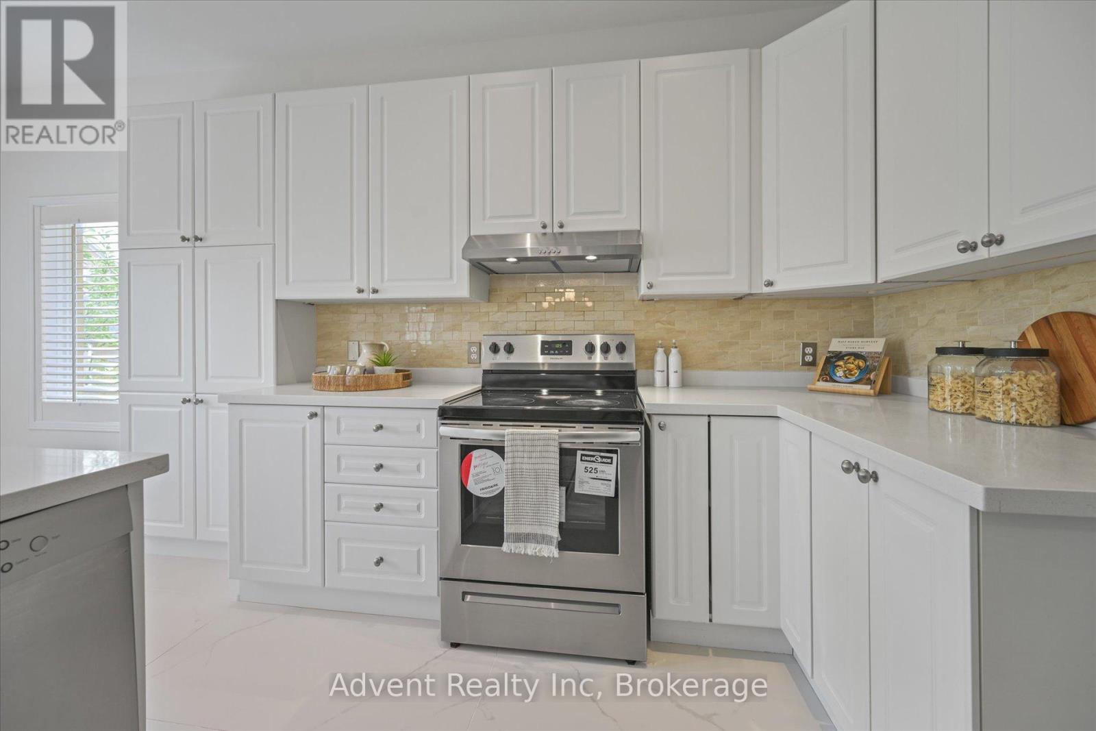 5 Angus Glen Boulevard, Markham, Ontario  L6C 1Z1 - Photo 16 - N12736618