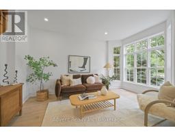 5 ANGUS GLEN BOULEVARD, Markham, Ontario