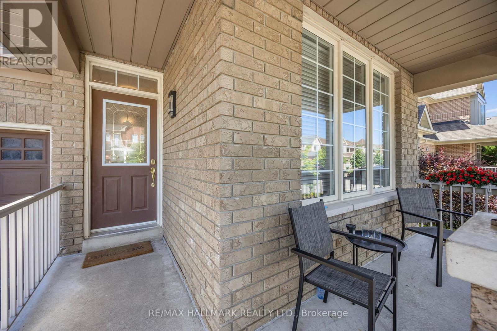 60 Cider Crescent, Richmond Hill, Ontario  L4E 4A4 - Photo 3 - N12736724