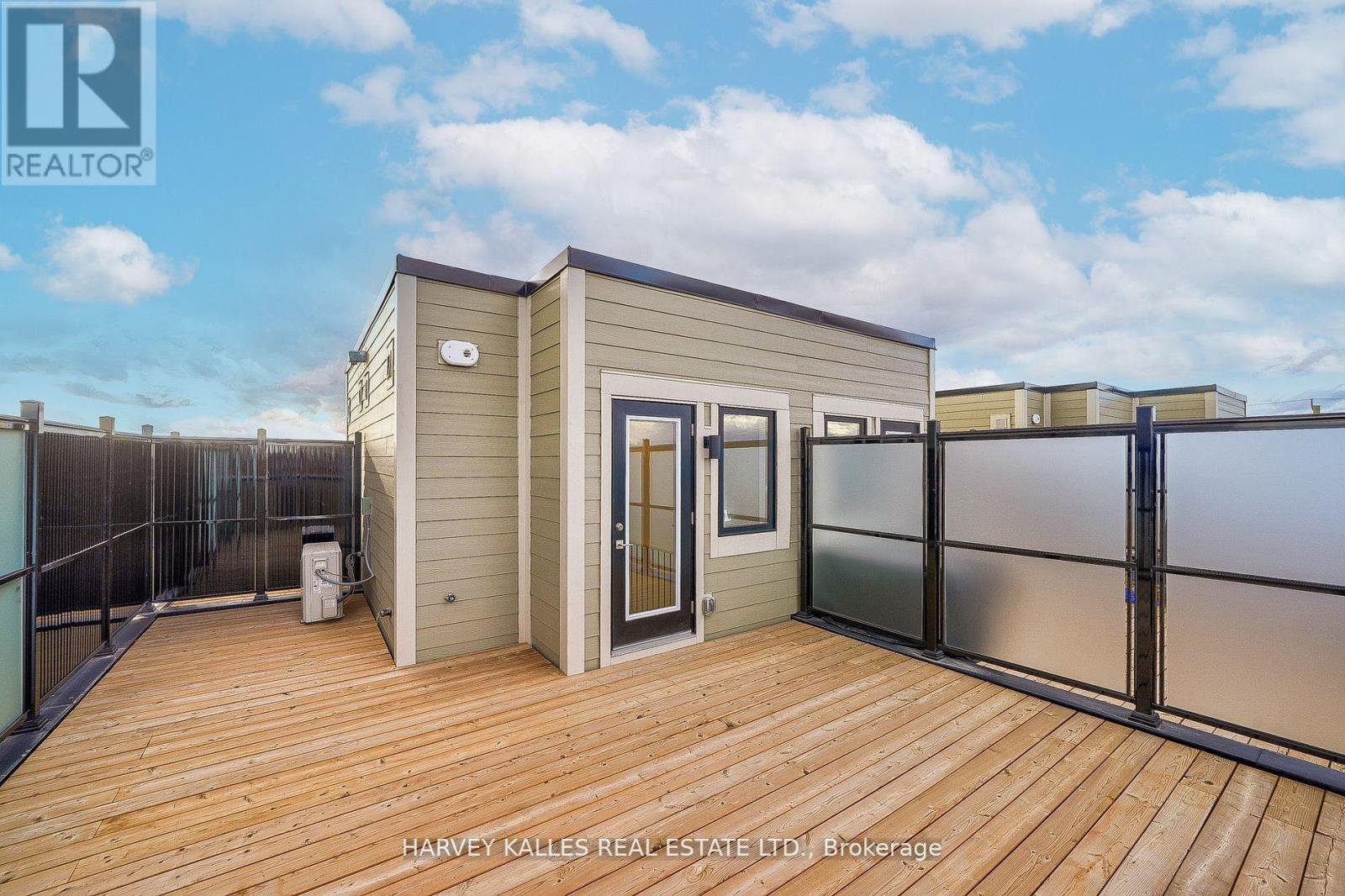 22 - 16 Lytham Green Circle, Newmarket, Ontario  L3Y 0H4 - Photo 35 - N12736750