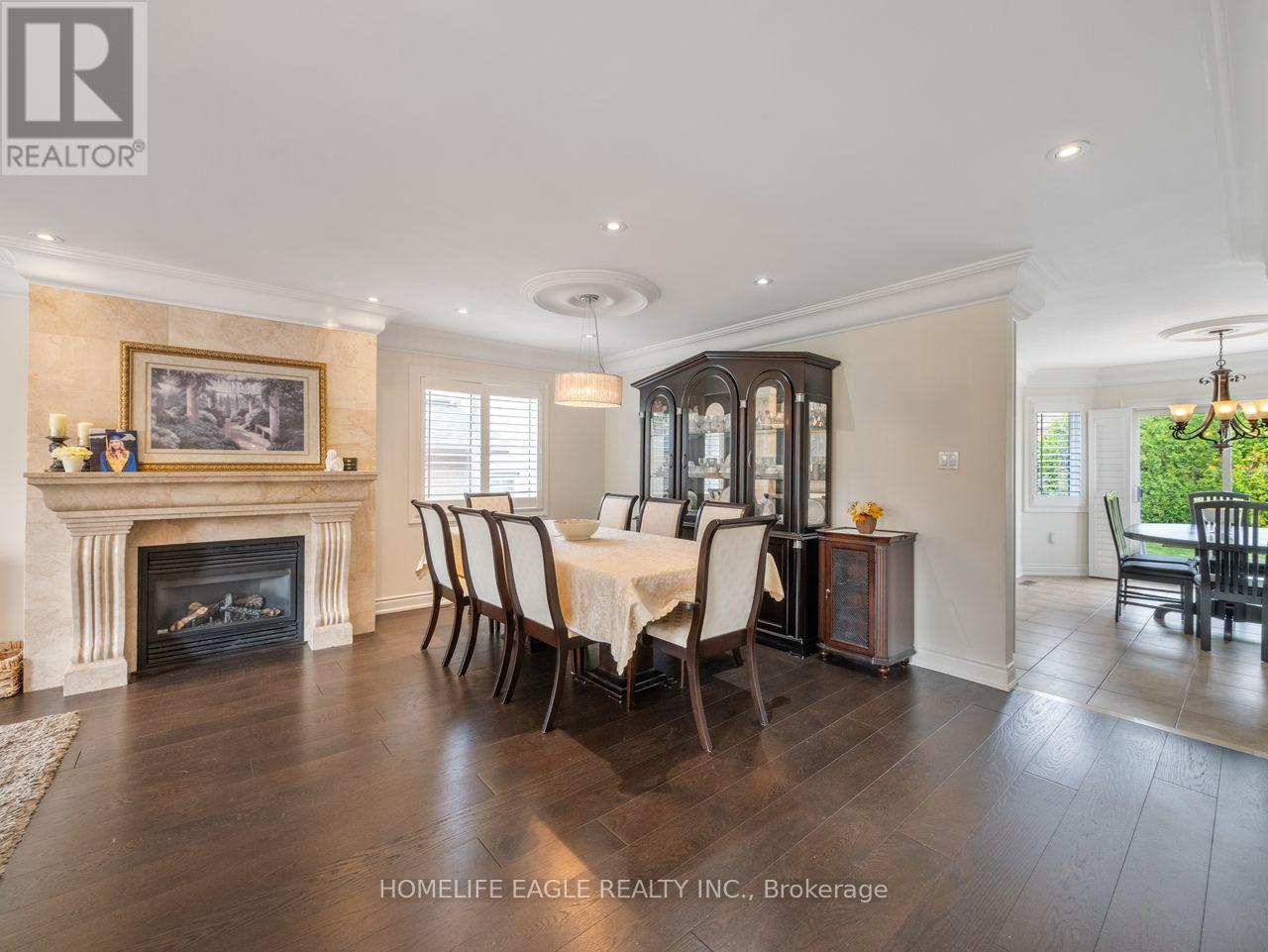 15 Eve Court, Bradford West Gwillimbury (Bradford), Ontario  L3Z 3H6 - Photo 6 - N12736768