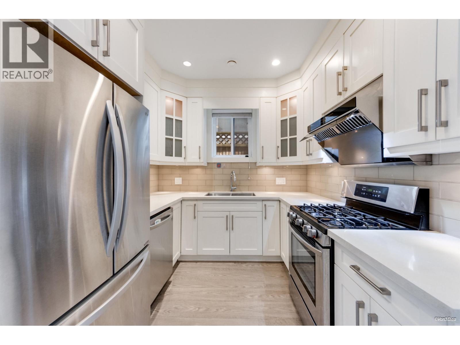 5087 Dominion Street, Burnaby, British Columbia  V5G 1C8 - Photo 12 - R3083299