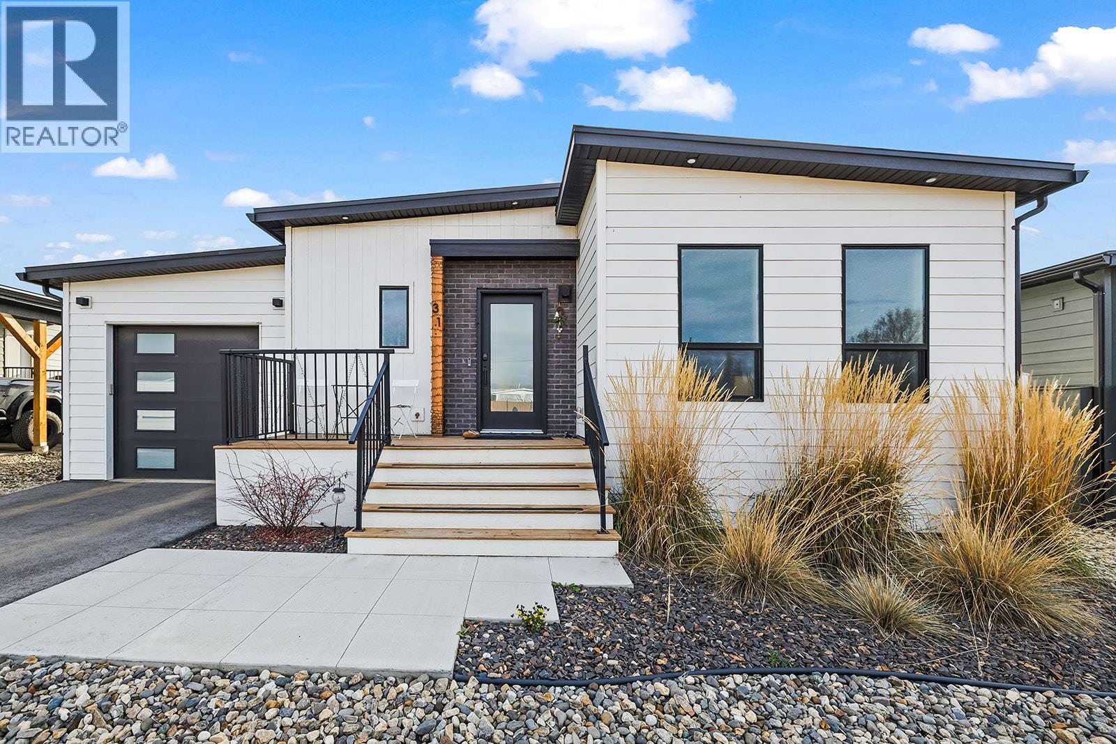 8900 Jim Bailey Road Unit# 31, Kelowna, British Columbia  V4V 0B5 - Photo 3 - 10374158