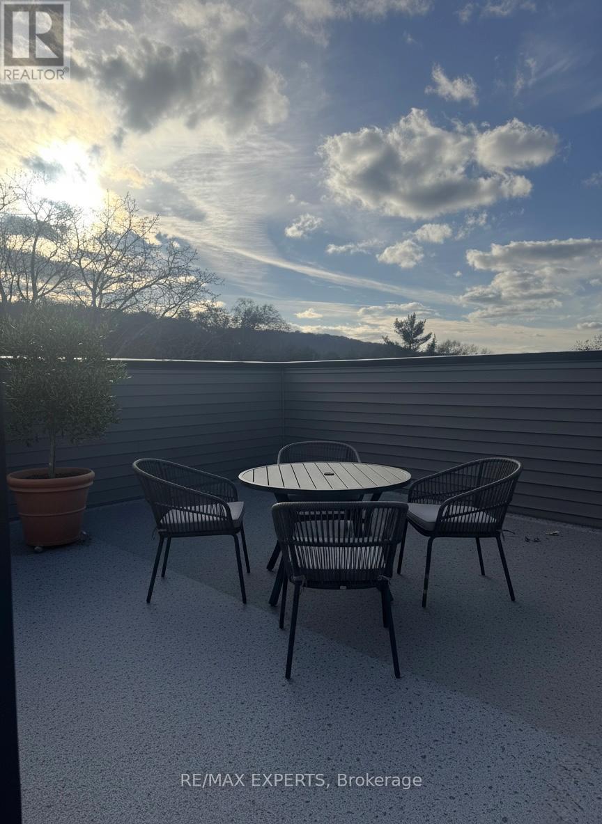 13 - 2 Slessor Boulevard, Grimsby, Ontario  L3M 3T2 - Photo 17 - X12735952