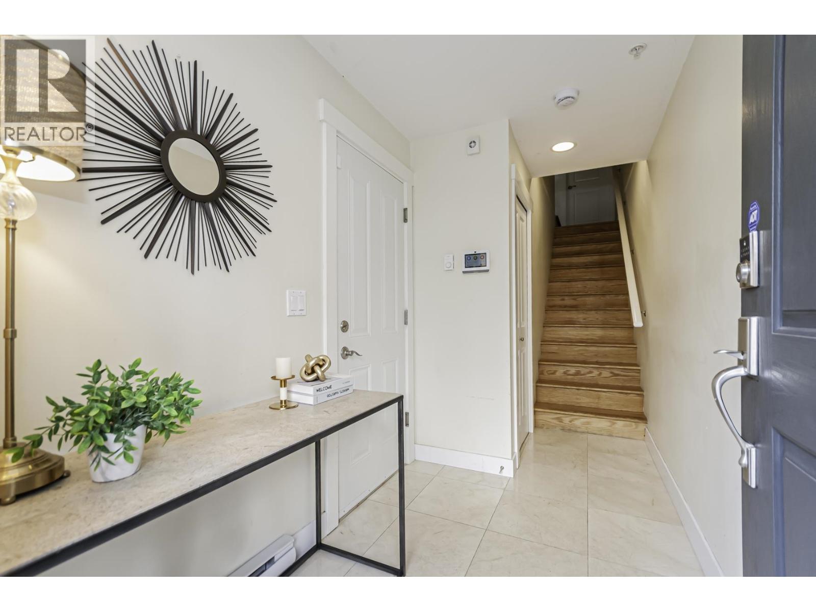 6608 Arbutus Street, Vancouver, British Columbia  V6P 5S5 - Photo 6 - R3083668