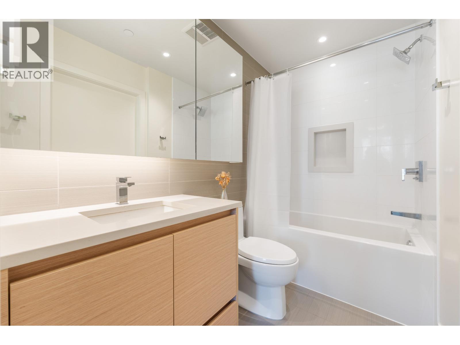 411 3538 Sawmill Crescent, Vancouver, British Columbia  V5S 0J8 - Photo 17 - R3083996