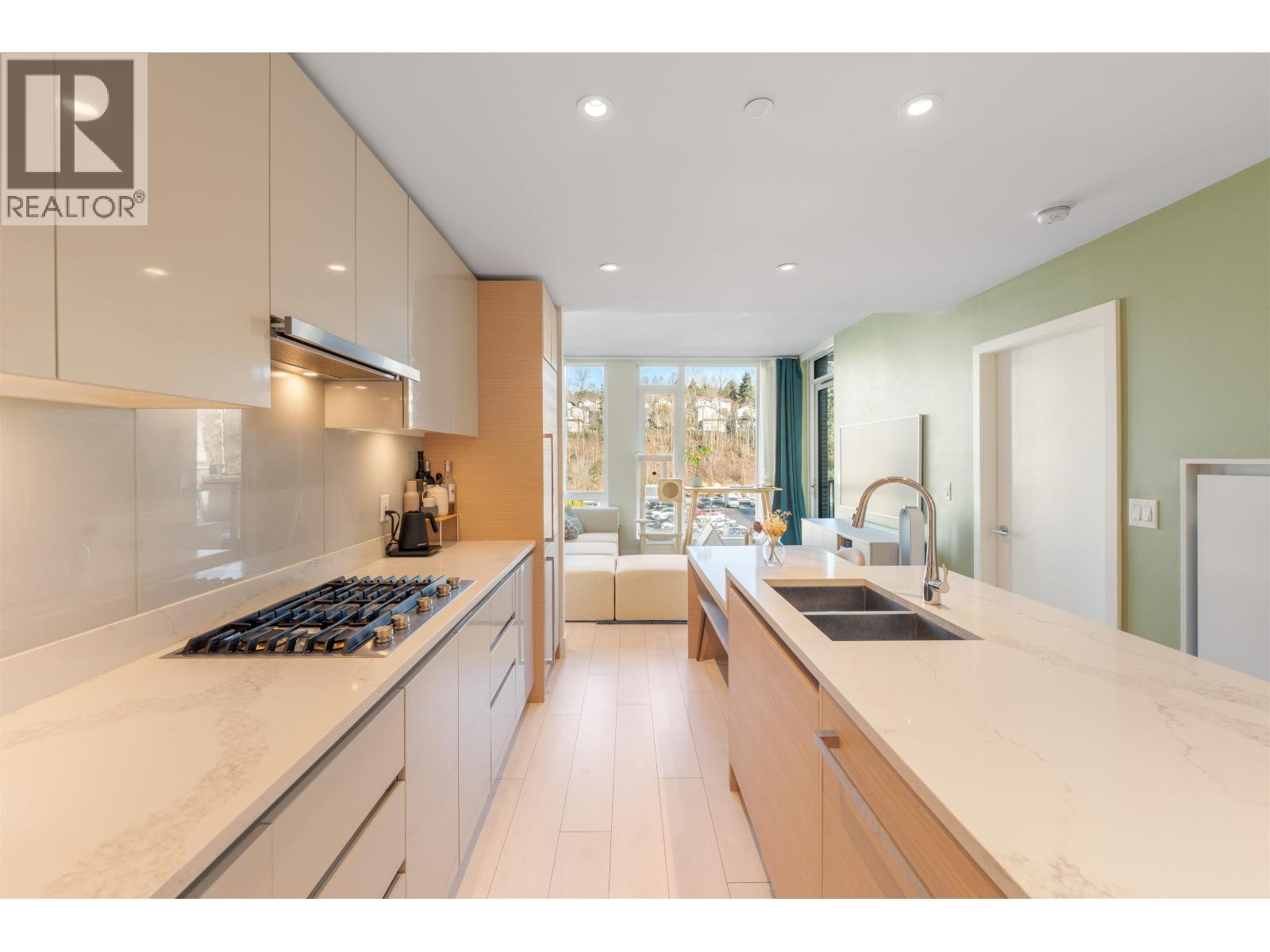 411 3538 Sawmill Crescent, Vancouver, British Columbia  V5S 0J8 - Photo 3 - R3083996