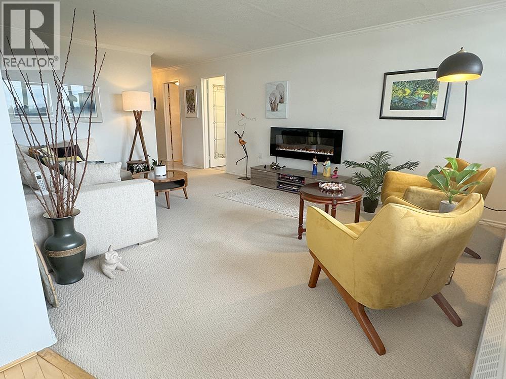 Listing Picture 3 of 28 : 904 6651 MINORU BOULEVARD, Richmond / 烈治文 - 魯藝地產 Yvonne Lu Group - MLS Medallion Club Member