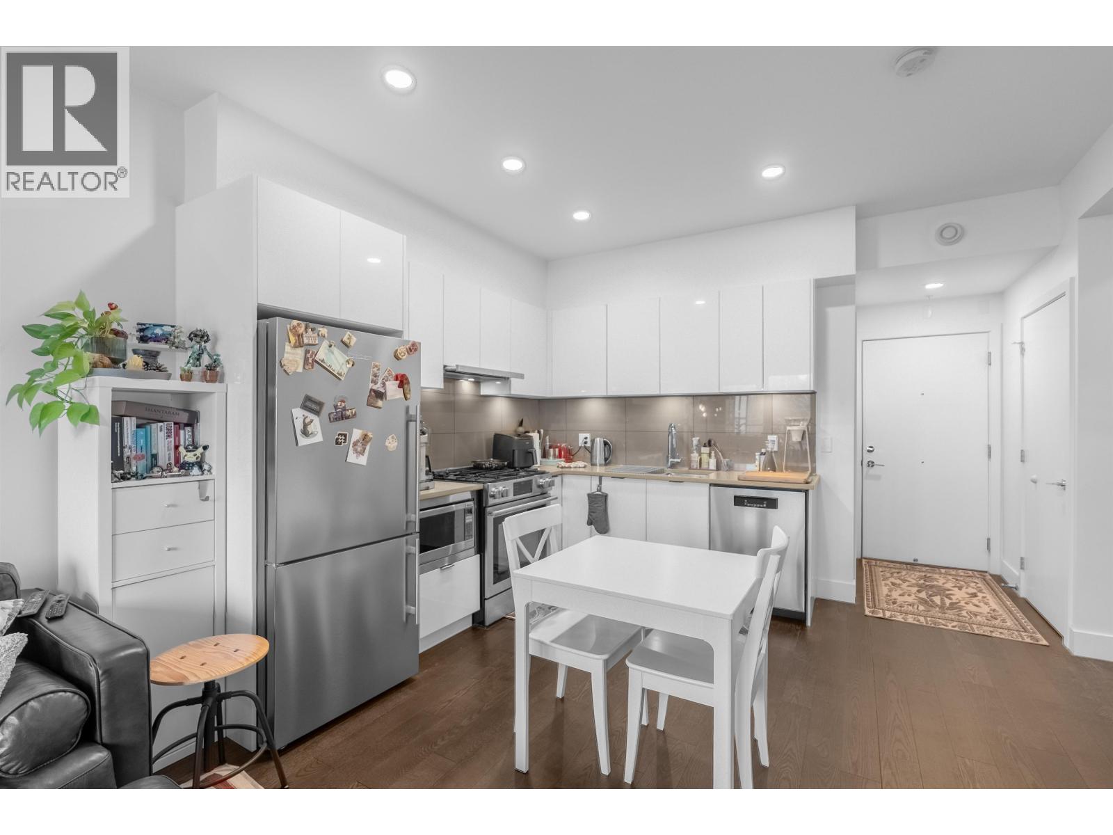 405 2666 Duke Street, Vancouver, British Columbia  V5R 4S9 - Photo 7 - R3084042