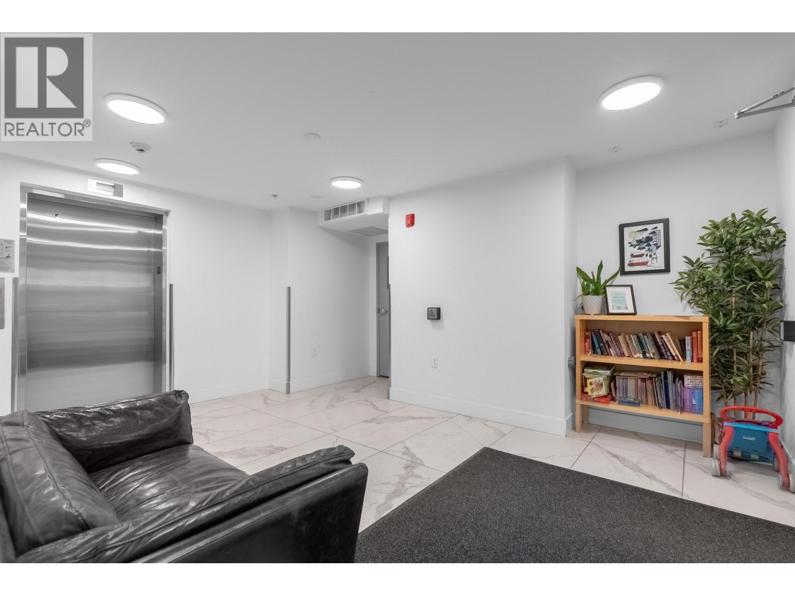 405 2666 Duke Street, Vancouver, British Columbia  V5R 4S9 - Photo 25 - R3084042