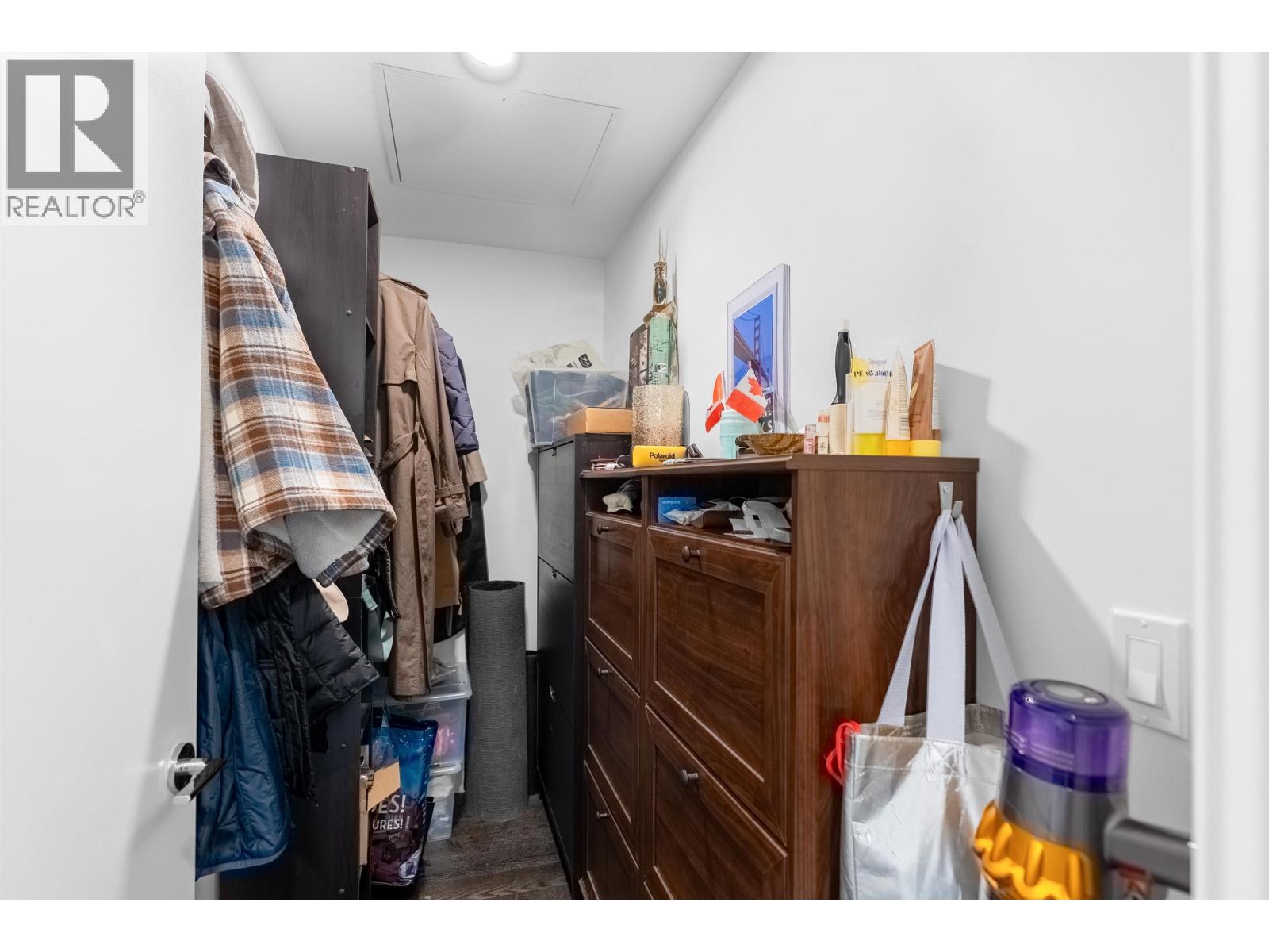 405 2666 Duke Street, Vancouver, British Columbia  V5R 4S9 - Photo 11 - R3084042