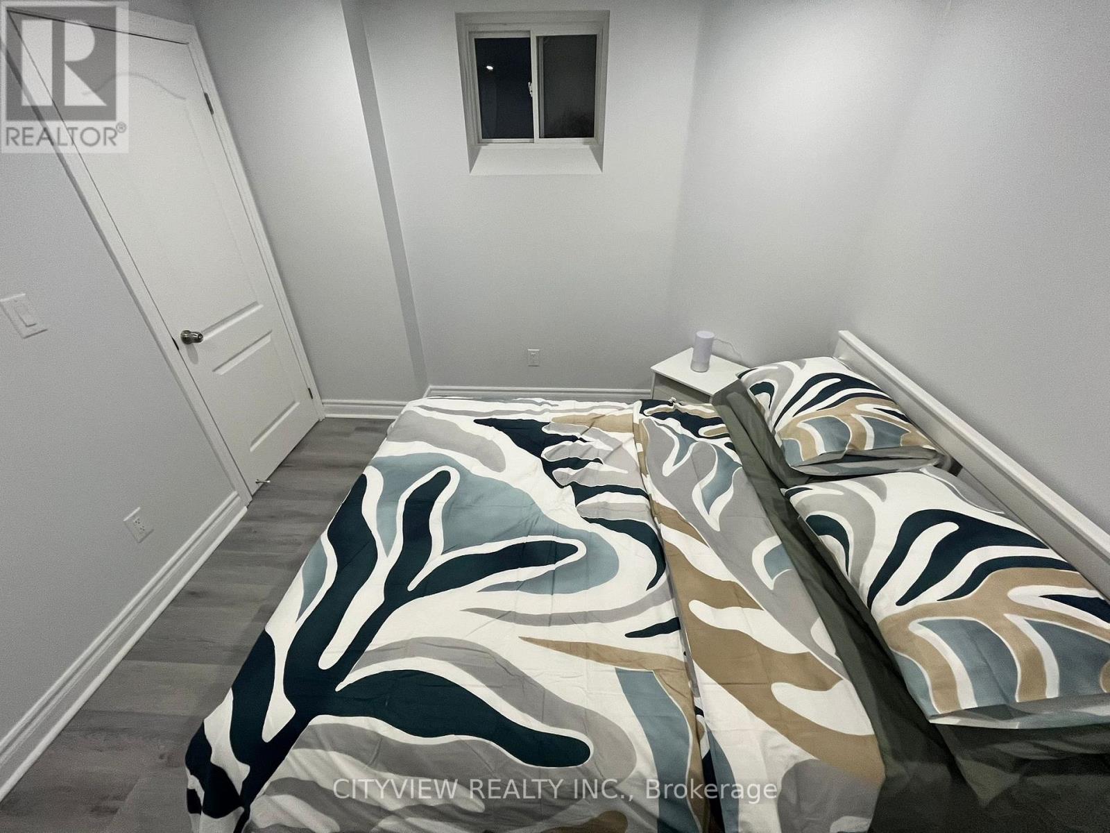 Bsmnt - 3432 Fountain Park Avenue, Mississauga, Ontario  L5M 7E3 - Photo 8 - W12736636