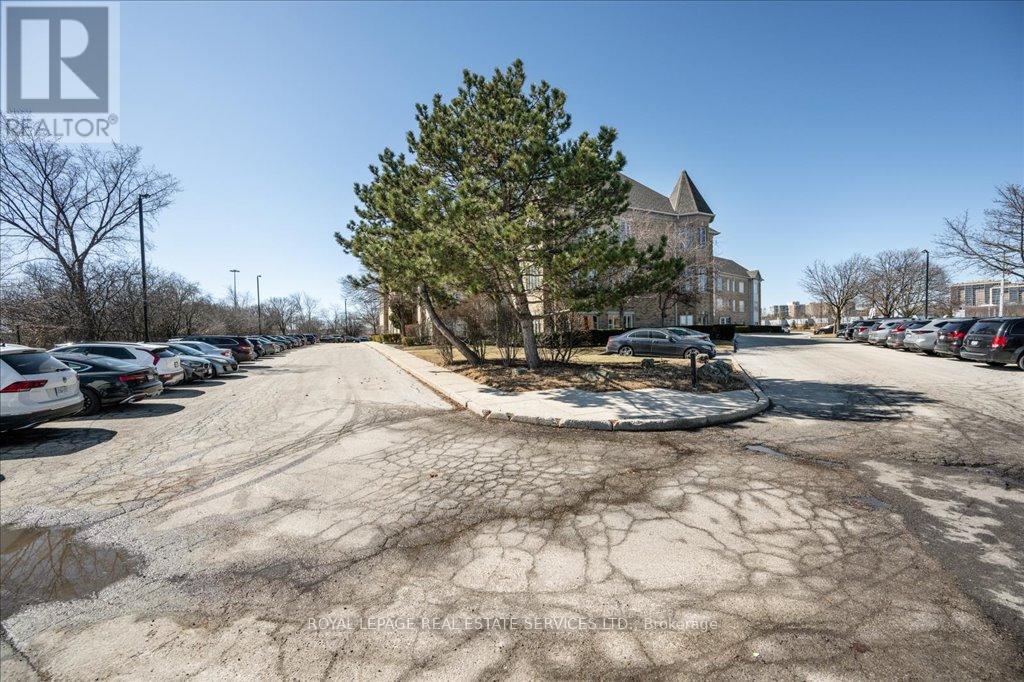 200 - 414 North Service Road E, Oakville, Ontario  L6H 5R2 - Photo 30 - W12736662