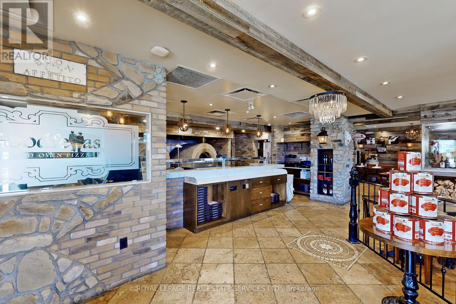 22 Ontario Street, Milton, Ontario  L9T 2M6 - Photo 10 - W12736698