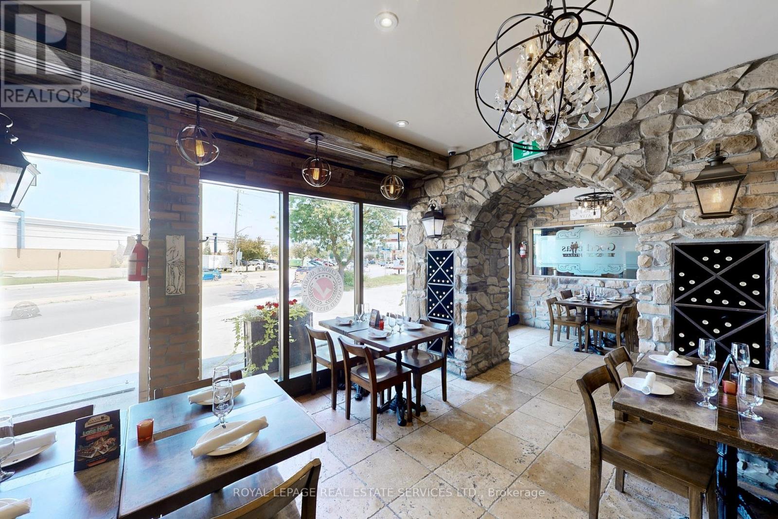 22 Ontario Street, Milton, Ontario  L9T 2M6 - Photo 12 - W12736698