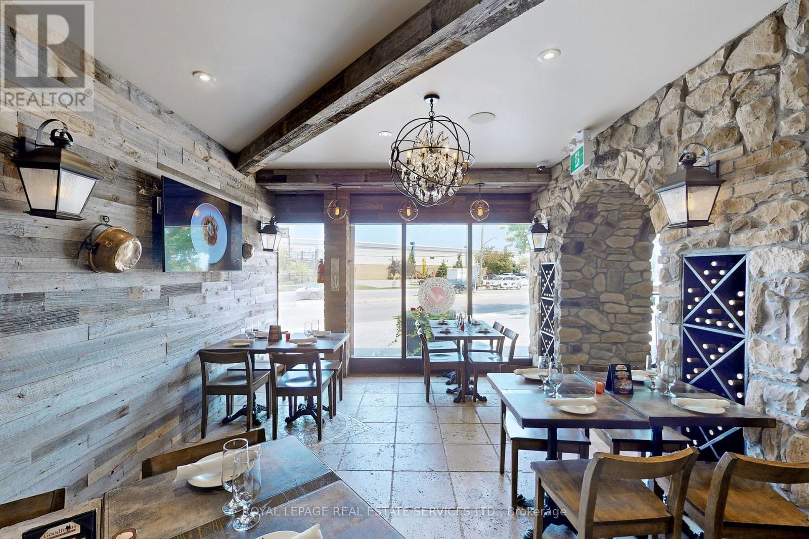 22 Ontario Street, Milton, Ontario  L9T 2M6 - Photo 13 - W12736698