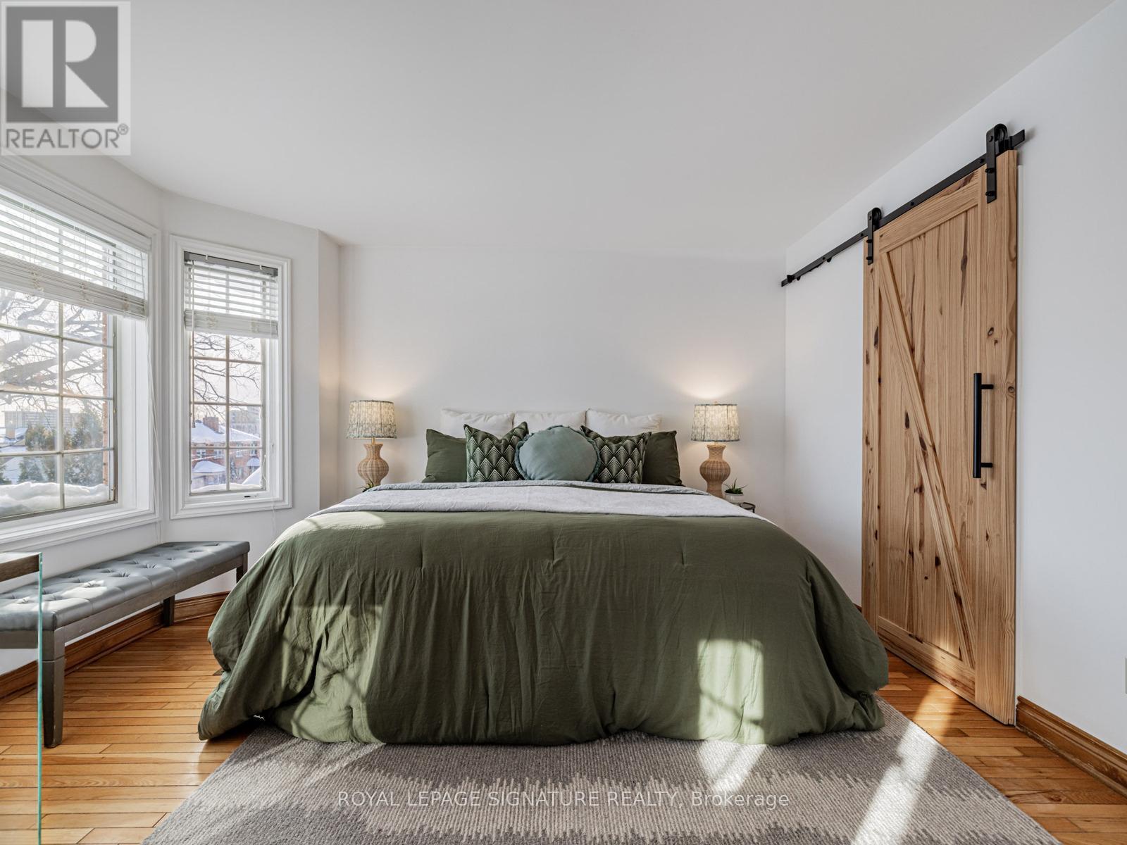 158 Bowie Avenue, Toronto, Ontario  M6E 2R3 - Photo 15 - W12736734