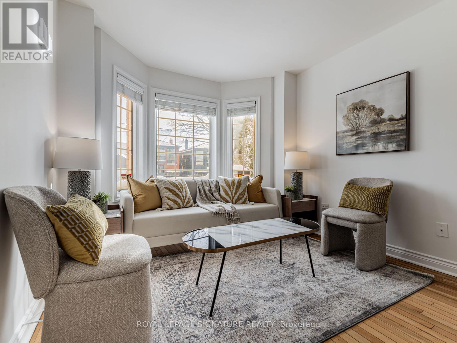 158 Bowie Avenue, Toronto, Ontario  M6E 2R3 - Photo 3 - W12736734