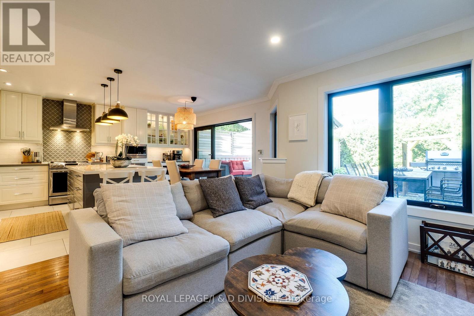 2448 Capilano Crescent, Oakville, Ontario  L6H 6L3 - Photo 13 - W12736738