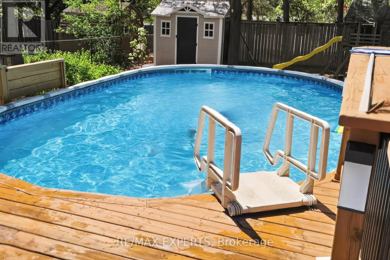 60 Suburban Drive, Mississauga, Ontario  L5N 1G9 - Photo 35 - W12736772