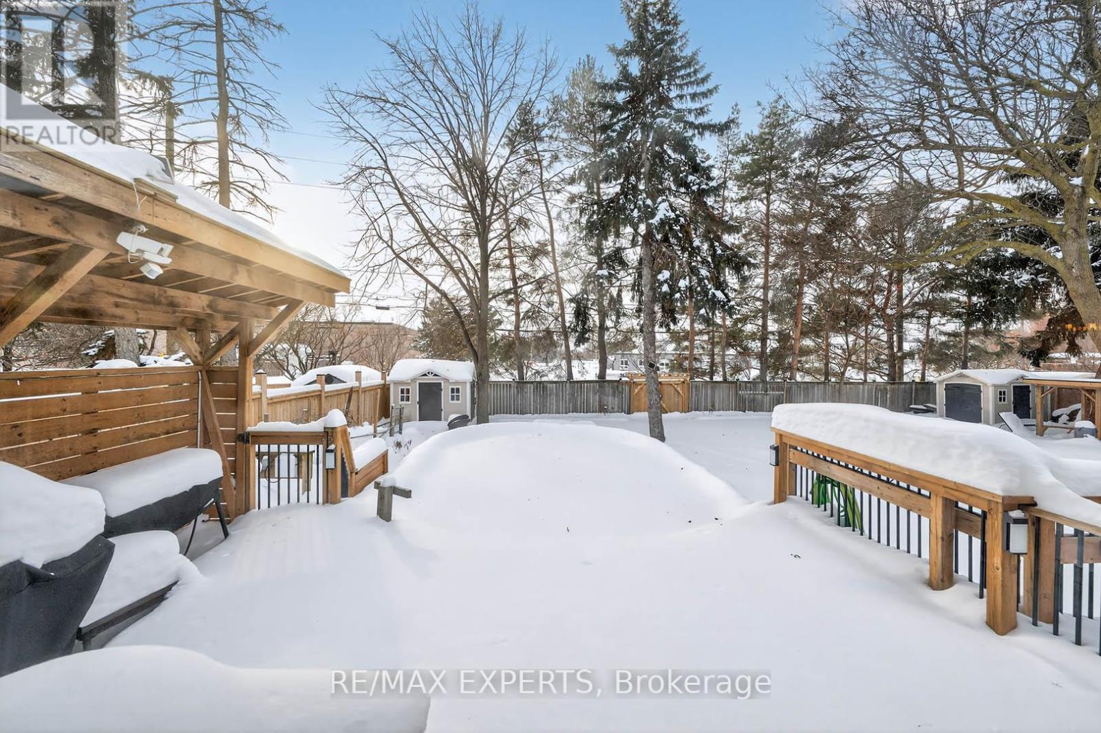 60 Suburban Drive, Mississauga, Ontario  L5N 1G9 - Photo 40 - W12736772