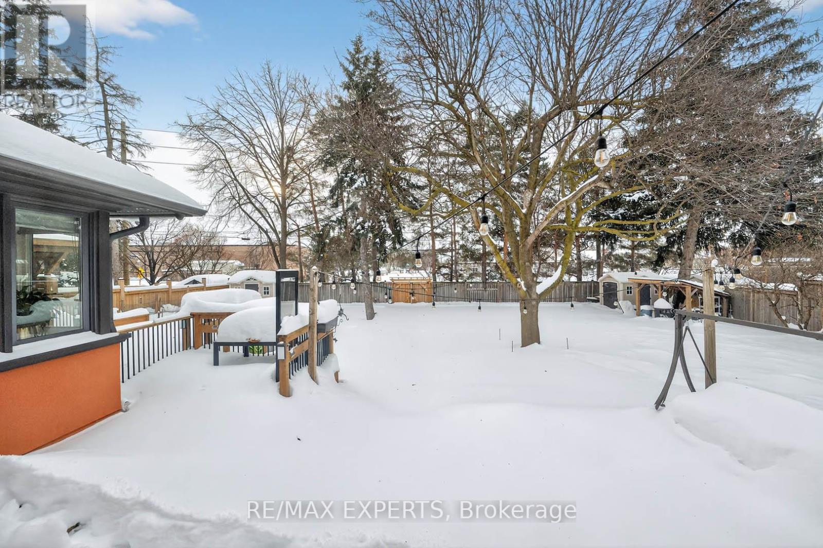 60 Suburban Drive, Mississauga, Ontario  L5N 1G9 - Photo 41 - W12736772