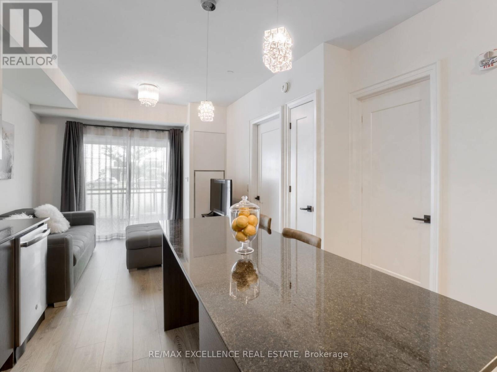 128 Grovewood Common Crescent, Oakville, Ontario  L6H 0X3 - Photo 14 - W12736810