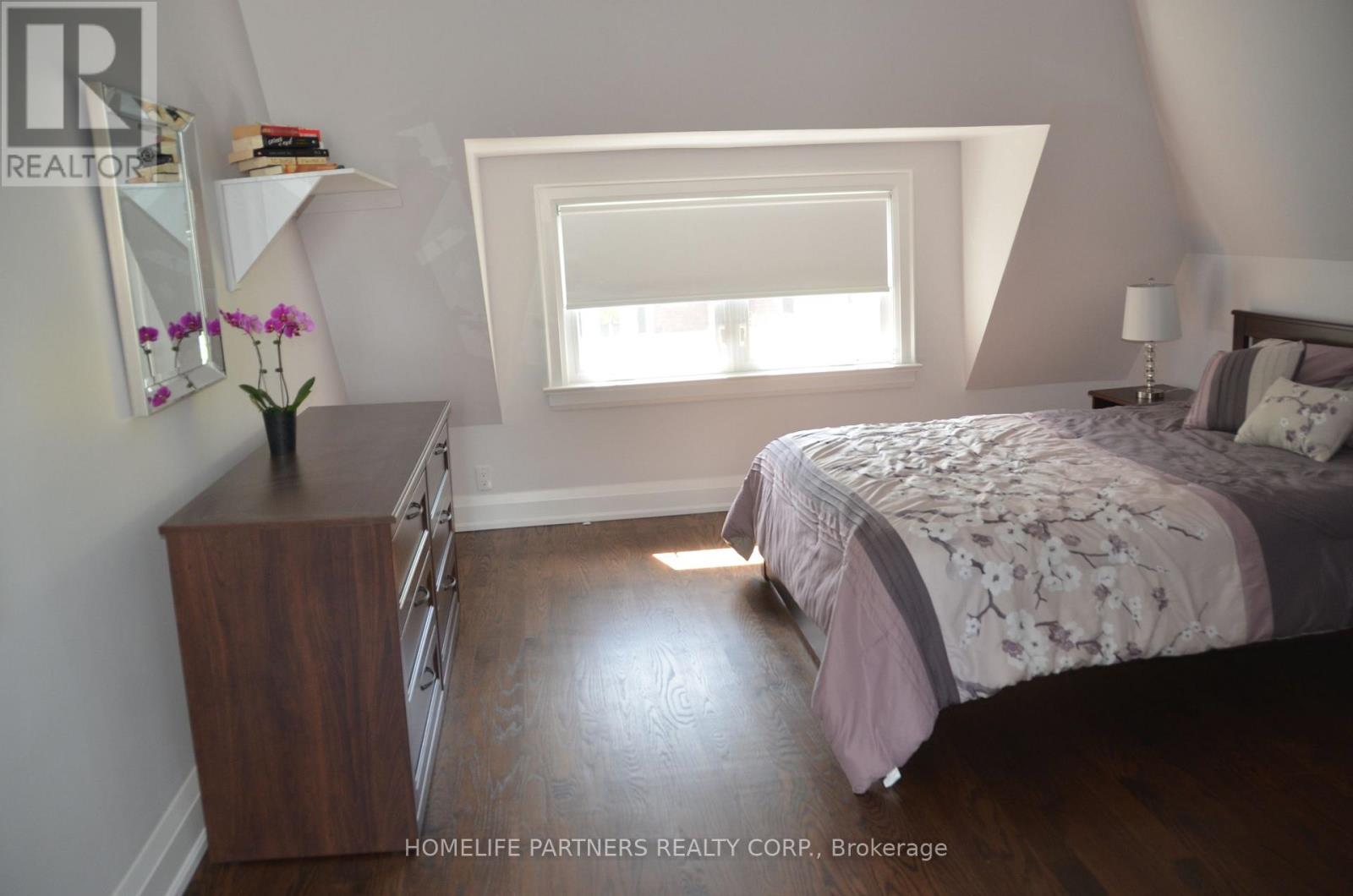 511 Indian Grove, Toronto, Ontario  M6P 2J1 - Photo 12 - W12736828