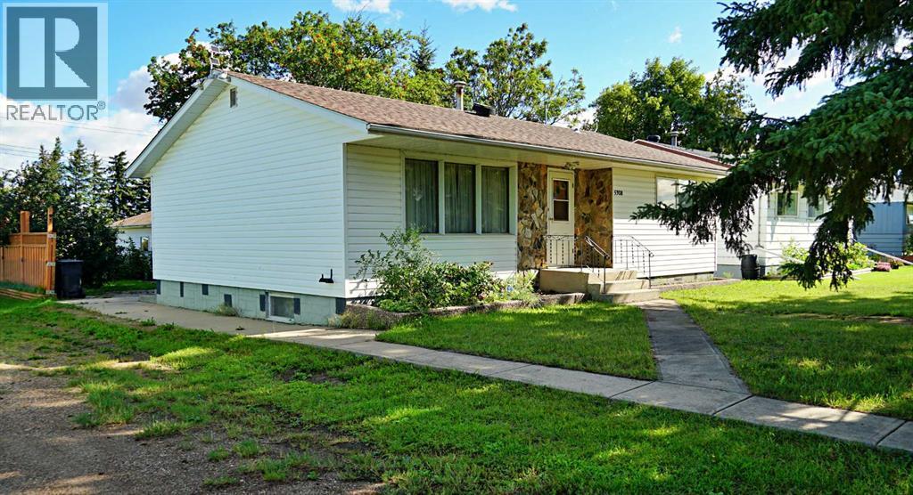 5308 52nd Avenue, Mannville, Alberta  T0B 2W0 - Photo 2 - A2250236