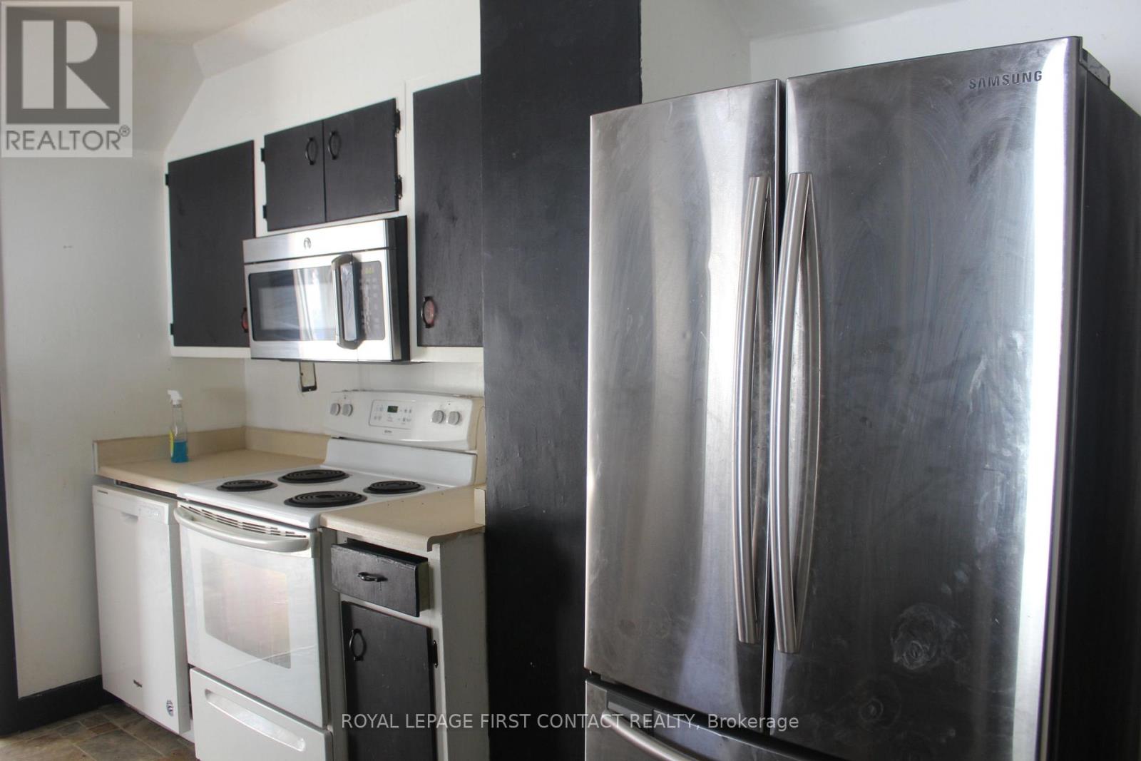 47 Riverside Drive, Dysart Et Al, Ontario  K0M 1S0 - Photo 15 - X12736762