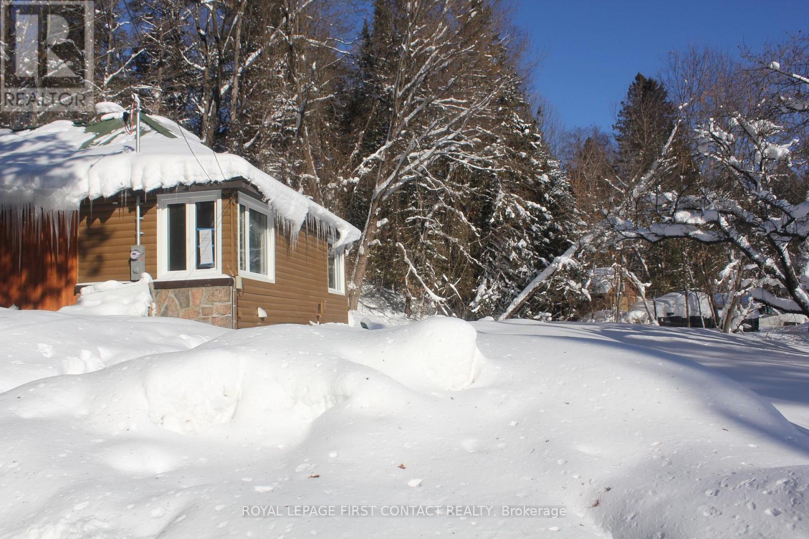 47 Riverside Drive, Dysart Et Al, Ontario  K0M 1S0 - Photo 4 - X12736762