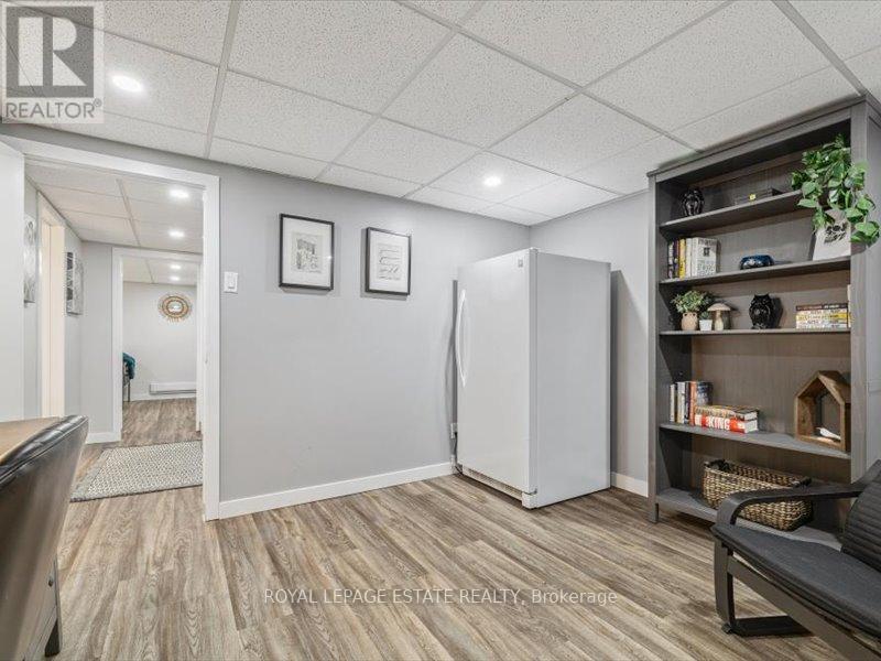 659 Upper Wentworth Street, Hamilton, Ontario  L9A 4V4 - Photo 34 - X12736816